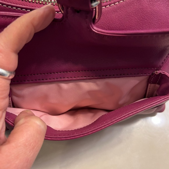 Cole Haan Baguette Barbie pink shoulder bag w front pocket, side zippered pocket - Picture 6 of 12
